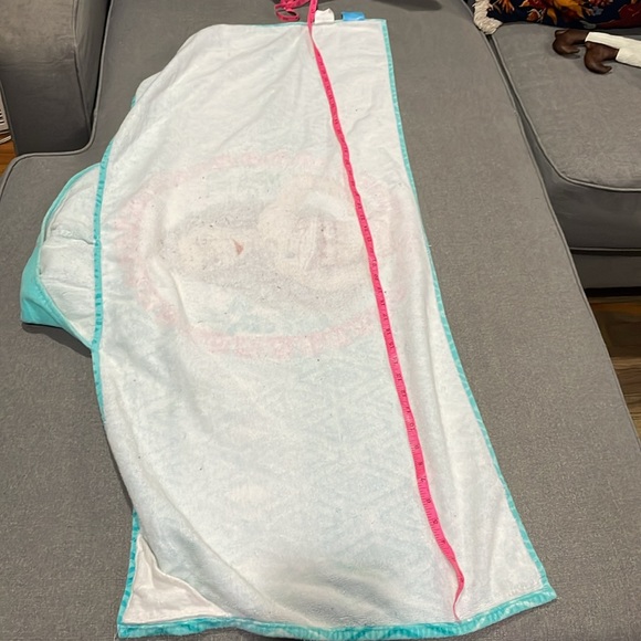 Disney Moana Hooded Towel - Picture 6 of 11